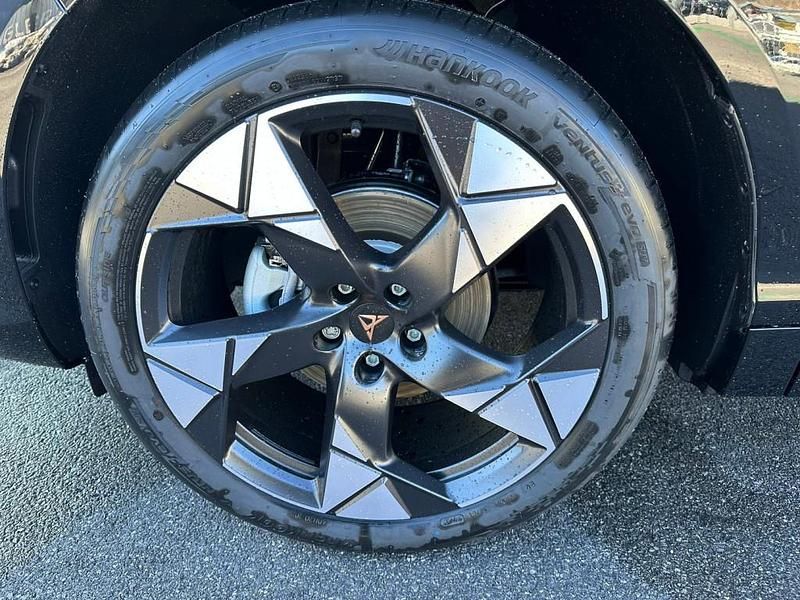 Neu Cupra Terramar 150 PS (110 kW) 2026 Schwarz  metallic SUV