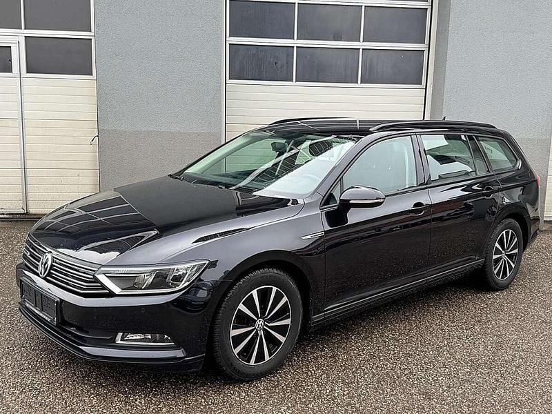 Gebraucht VW Passat Trendline 120 PS (88 kW) 2017 Schwarz Kombi