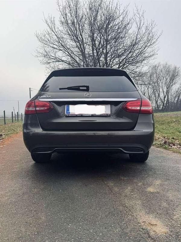 Gebraucht Mercedes C180 Avantgarde 116 PS (85 kW) 2017 Braun Kombi