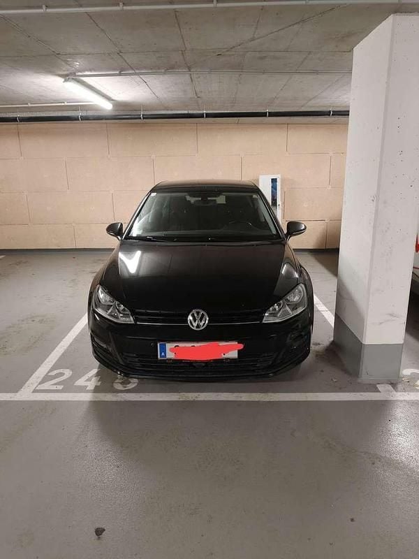 Gebraucht VW Golf VII Comfortline 105 PS (77 kW) 2014 Schwarz Limousine