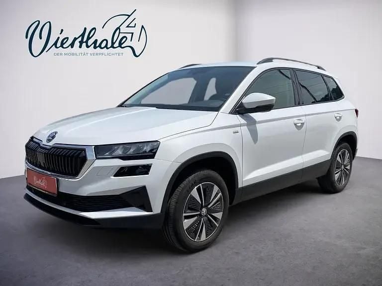 Weiss metallic Gebraucht 2023 Skoda Karoq Ambition SUV | € 24.950 (Fairer Preis) - Bild 1/4