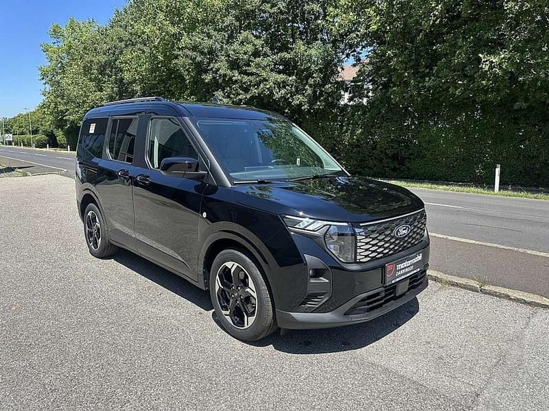 Neu Ford Tourneo Titanium 100 kW (136 PS) 2025 Kombi