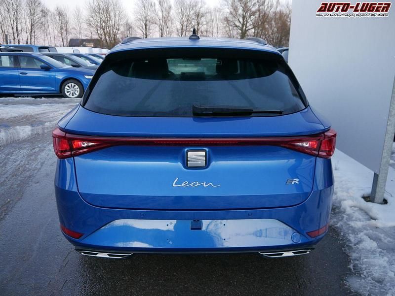 Neu Cupra Leon 150 PS (110 kW) 2025 Saphir blau metallic Kombi