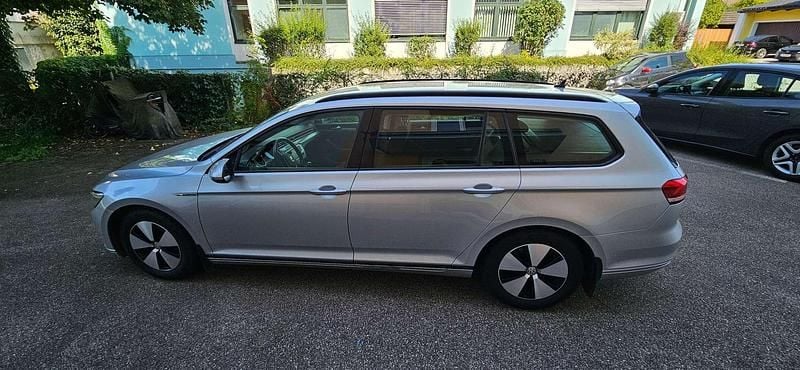Gebraucht VW Passat Trendline 120 PS (88 kW) 2016 Silber Kombi