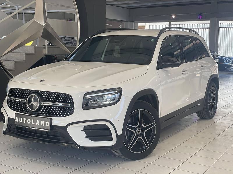 Weiß Gebraucht 2025 Mercedes 200 AMG line SUV | € 49.990 (Fairer Preis) - Bild 1/4