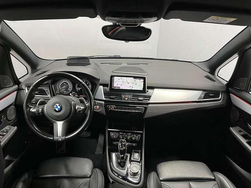 Gebraucht BMW 220 Gran Tourer M Sport 190 PS (139 kW) 2021 Weiß Van / Kleinbus