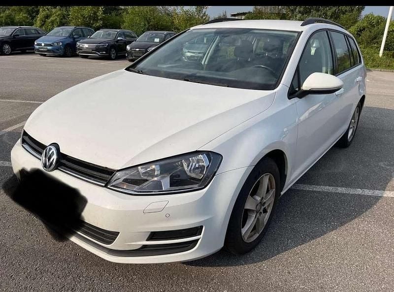 Gebraucht VW Golf VII 110 PS (80 kW) 2016 Weiß Limousine