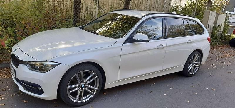 Gebraucht BMW 320 190 PS (139 kW) 2019 Weiß Kombi