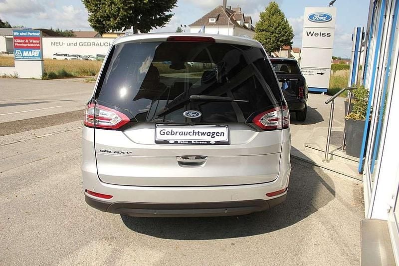 Gebraucht Ford Galaxy Titanium 150 PS (110 kW) 2019 Silber Van / Kleinbus