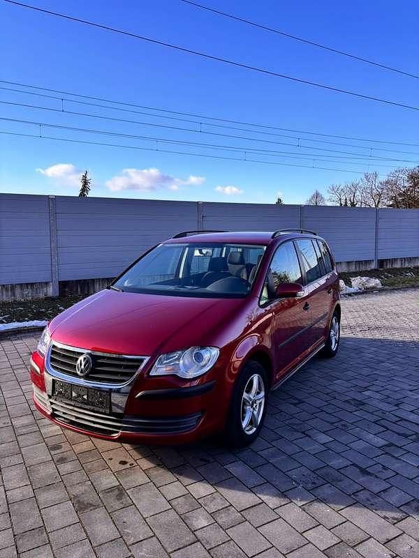 Gebraucht VW Touran 102 PS (75 kW) 2008 Rot Van / Kleinbus