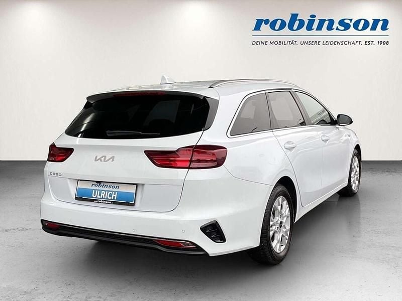 Gebraucht Kia Ceed Sportswagon Silver 101 PS (74 kW) 2025 Weiß Kombi