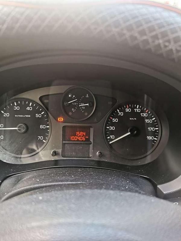 Weiß Gebraucht 2011 Citroën Berlingo Van / Kleinbus | € 6.000 - Bild 1/4