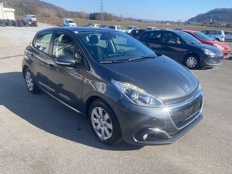 Gebraucht Peugeot 208 Style 82 PS (60 kW) 2016 Grau Kleinwagen