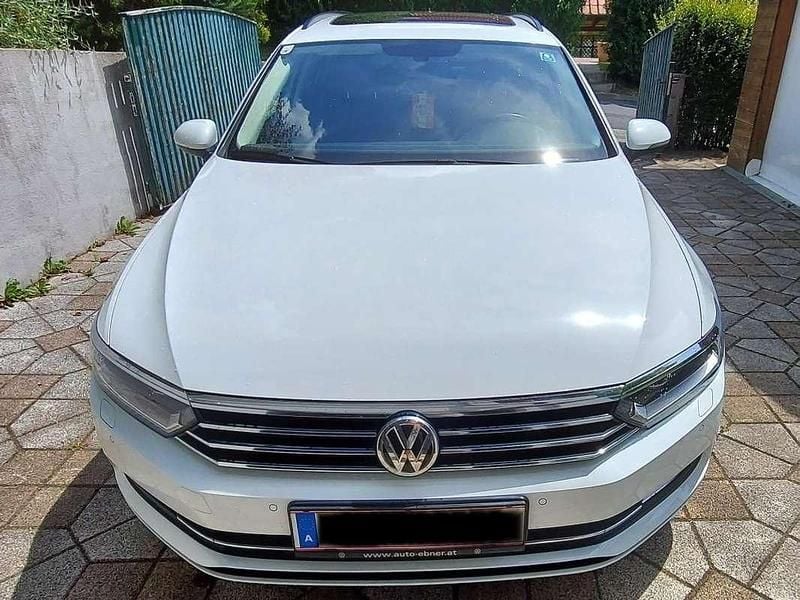 Gebraucht VW Passat Comfortline 120 PS (88 kW) 2018 Weiß Kombi