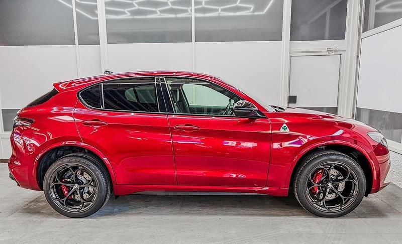 Neu Alfa Romeo Stelvio Quadrifoglio Verde 519 PS (381 kW) 2025 Rot SUV