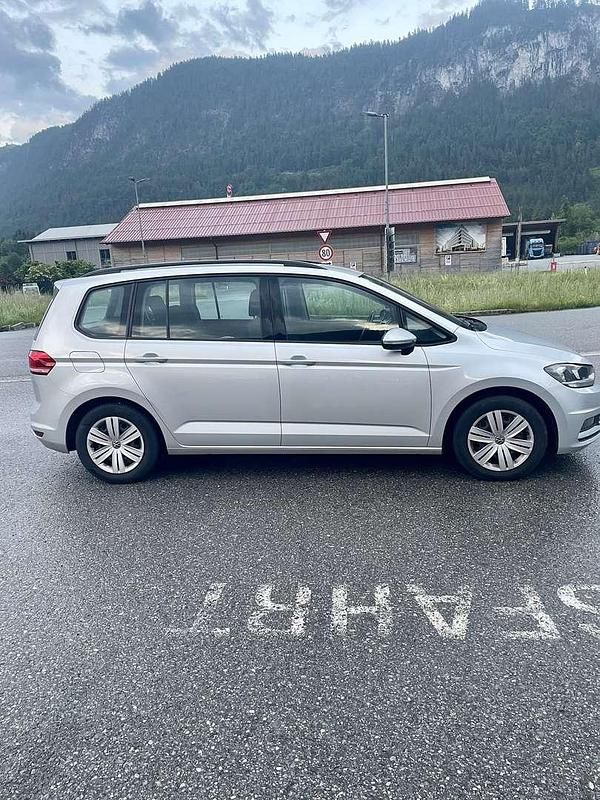 Gebraucht VW Touran 122 PS (89 kW) 2021 Van / Kleinbus