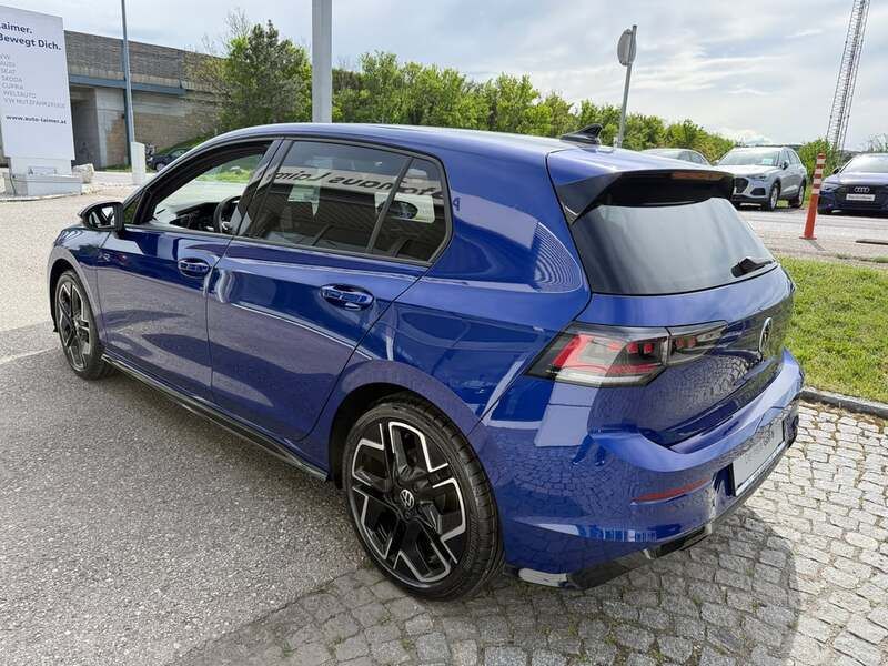 Neu VW Golf VIII R-line 150 PS (110 kW) 2025 Weiss  normal Limousine