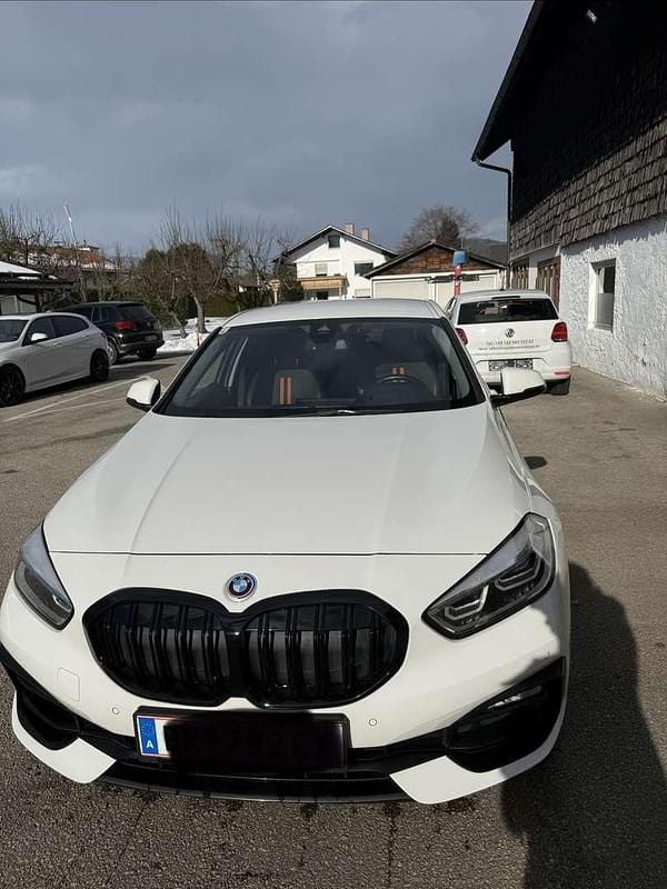 Gebraucht BMW 116 Sport Line 116 PS (85 kW) 2020 Weiß Kleinwagen