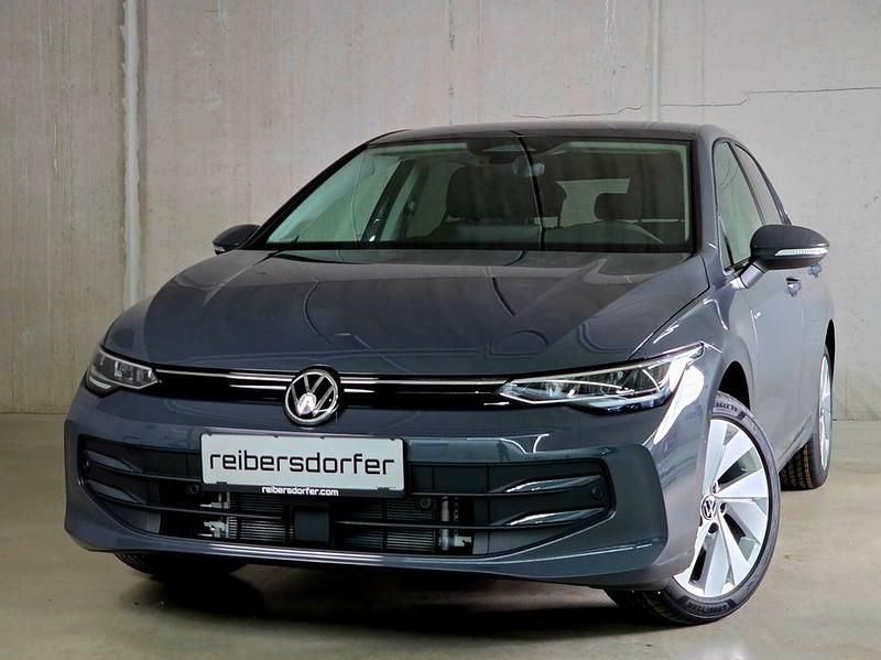 Neu VW Golf VIII 150 PS (110 kW) 2025 Mittelgrau  metallic Limousine