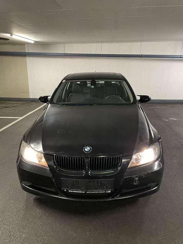 Gebraucht BMW 318 129 PS (94 kW) 2007 Limousine