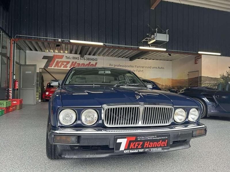 Gebraucht Jaguar XJ6 203 PS (149 kW) 1993 Blau Limousine