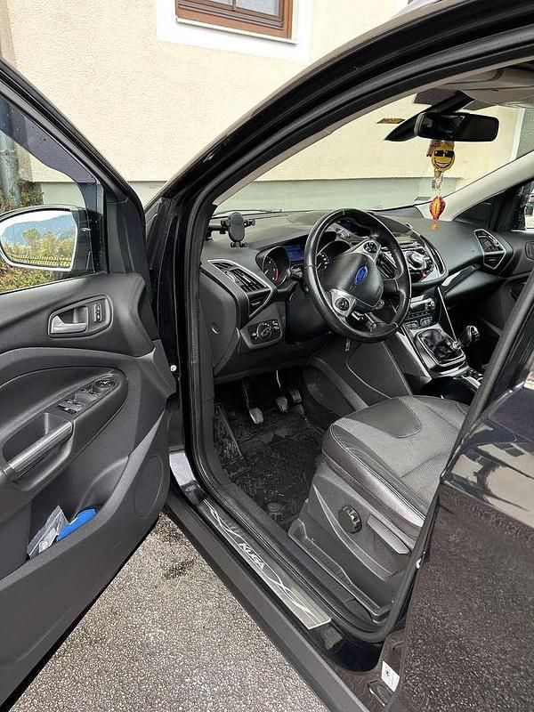 Gebraucht Ford Kuga Titanium 163 PS (119 kW) 2013 SUV