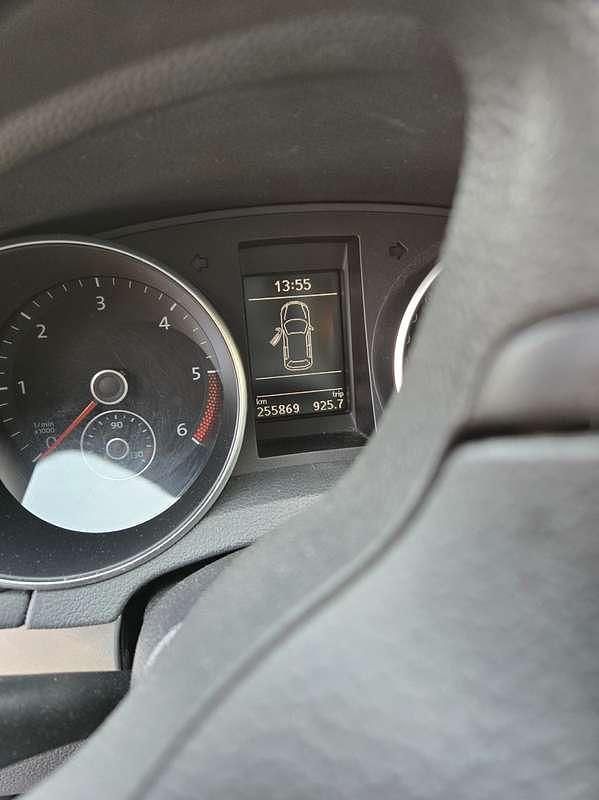 Gebraucht VW Golf VII Trendline 90 PS (66 kW) 2013 Weiß Limousine