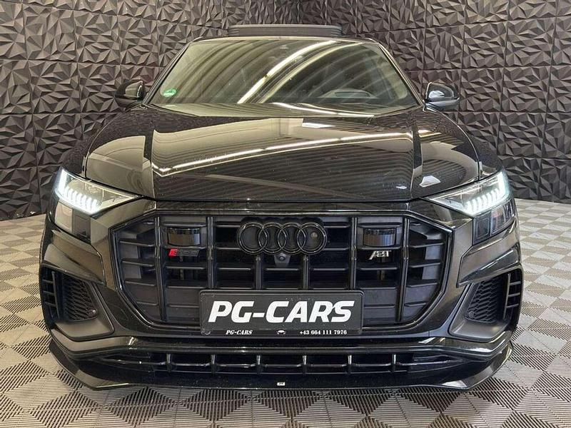Gebraucht Audi SQ8 Ambiente 507 PS (372 kW) 2022 Schwarz SUV