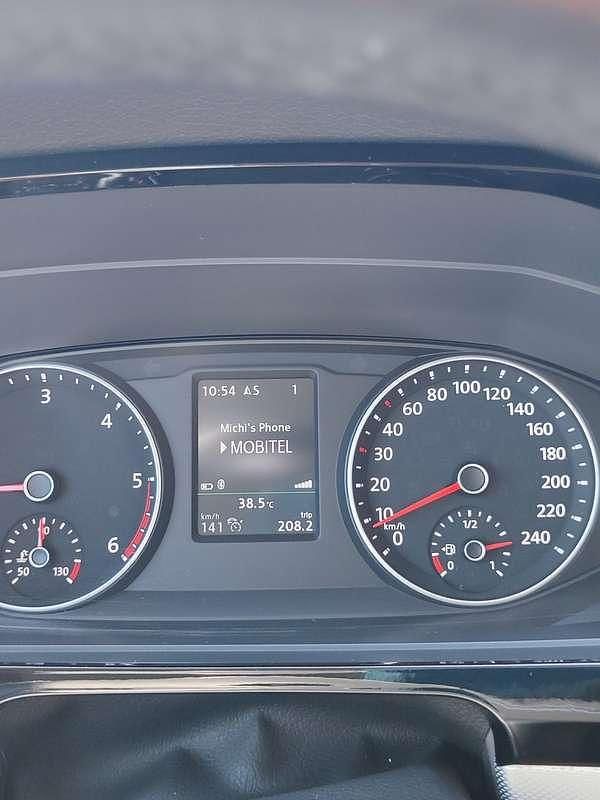 Gebraucht VW Multivan Highline 204 PS (150 kW) 2016 Violett Van