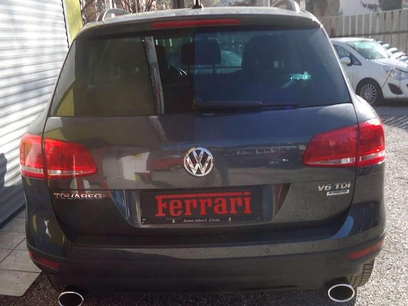 Gebraucht VW Touareg 204 PS (150 kW) 2016 Grau SUV