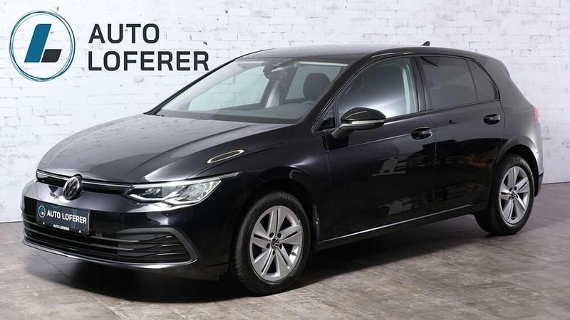 Schwarz Gebraucht 2023 VW Golf Life Limousine | € 23.690 (Fairer Preis) - Bild 1/4