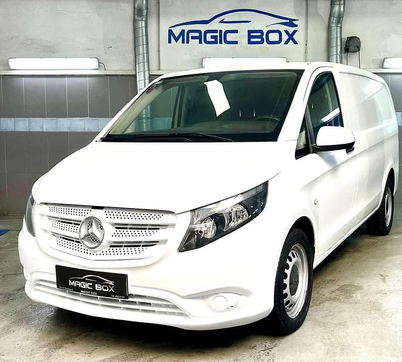 Gebraucht Mercedes Vito 88 PS (64 kW) 2019 Weiß Van