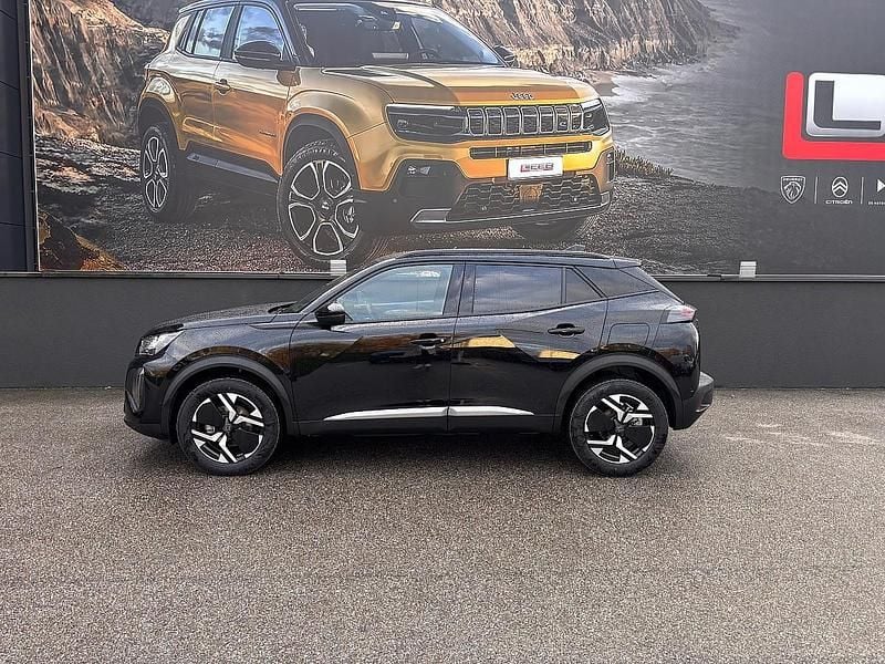 Neu Peugeot 2008 Allure 101 PS (74 kW) 2025 Blau SUV