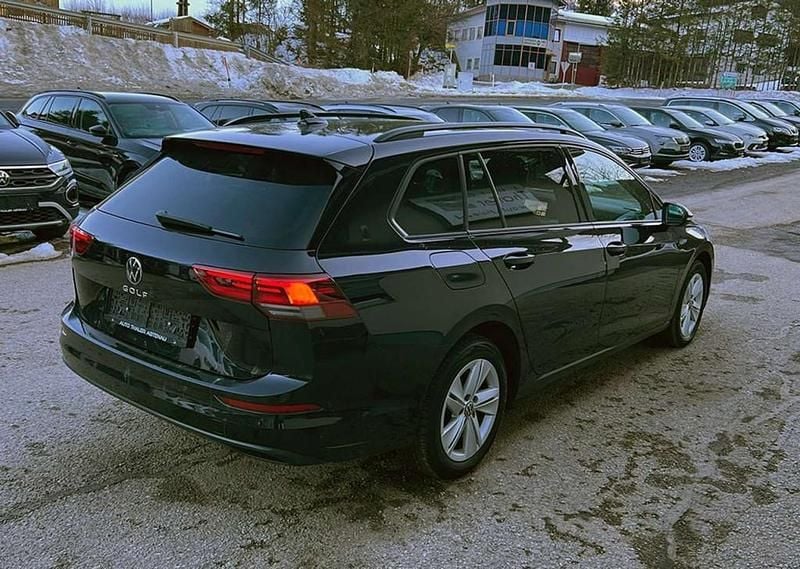 Gebraucht VW Golf VIII Life 116 PS (85 kW) 2022 Schwarz Kombi