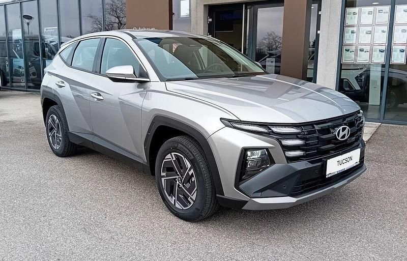 Neu Hyundai Tucson 180 PS (132 kW) 2025 Silber SUV