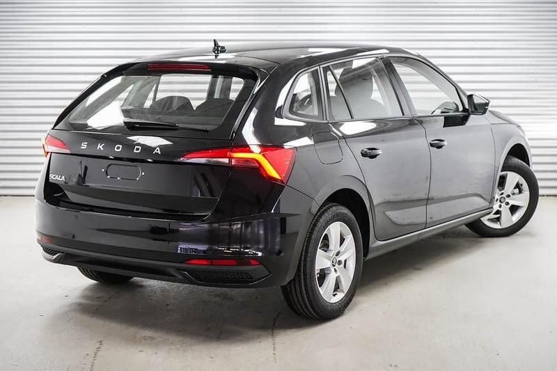 Neu Skoda Scala Selection 116 PS (85 kW) 2025 Kleinwagen