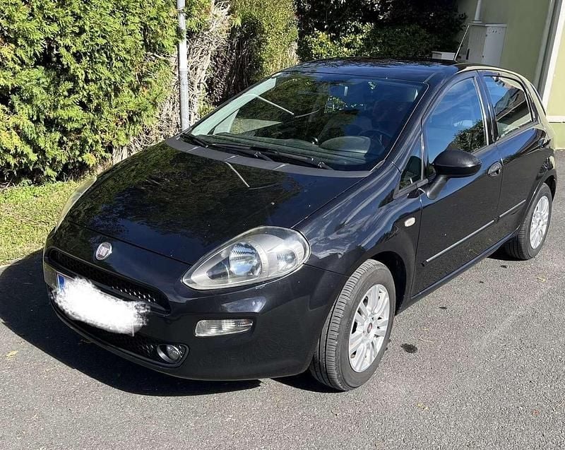 Gebraucht Fiat Punto Easy 69 PS (50 kW) 2012 Limousine