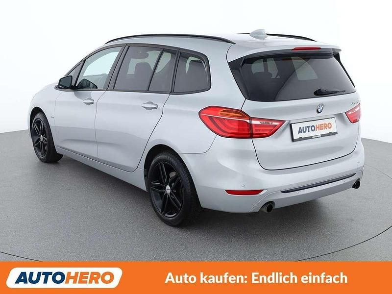 Gebraucht BMW 220 Gran Tourer Sport Line 192 PS (141 kW) 2016 Grau Van / Kleinbus