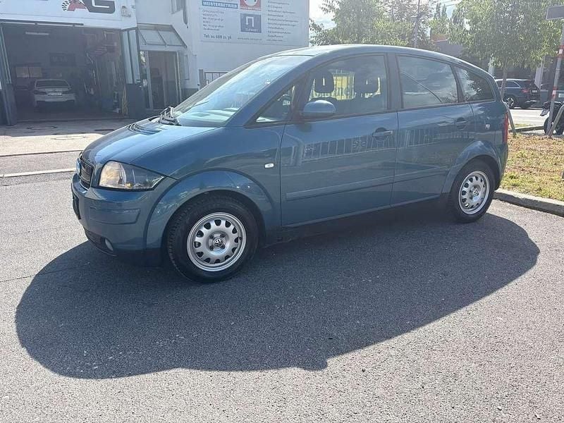 Gebraucht Audi A2 61 PS (44 kW) 2002 Blau Kleinwagen