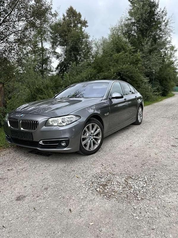 Gebraucht BMW 530 Luxury Line 258 PS (189 kW) 2013 Limousine