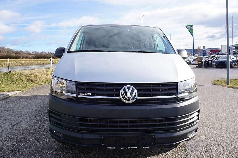 Gebraucht VW T6 150 PS (110 kW) 2018 Silber Van