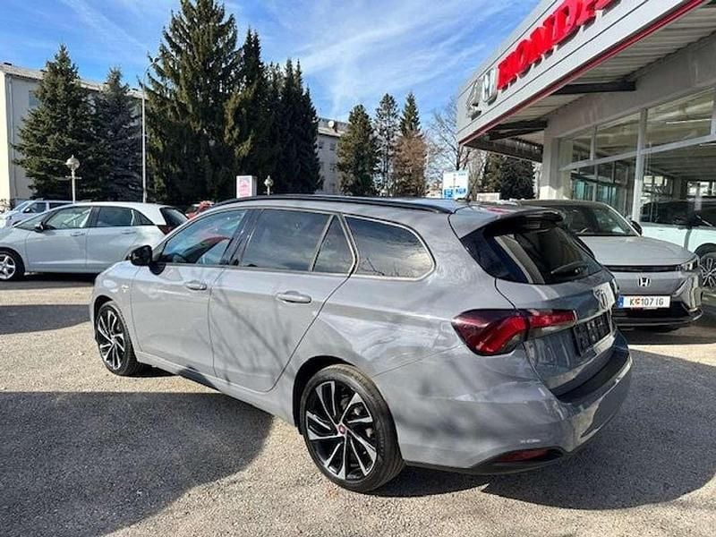 Gebraucht Fiat Tipo S 120 PS (88 kW) 2019 Grau Kombi