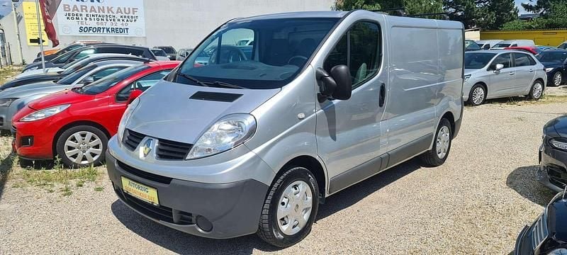 Silber Gebraucht 2013 Renault Trafic Van | € 12.990 (Teuer) - Bild 1/4