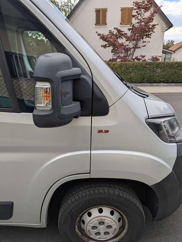 Grau Gebraucht 2019 Fiat Ducato Van | € 17.000 - Bild 1/4