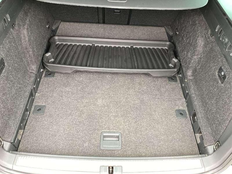 Gebraucht Skoda Superb Style 200 PS (147 kW) 2022 Silber  metallic Kombi