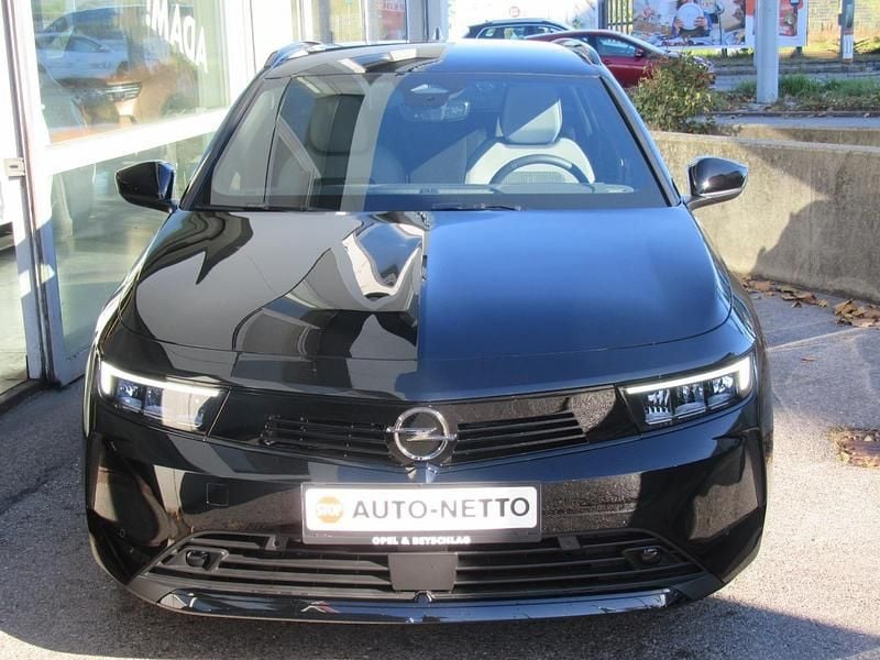 Neu Opel Astra 145 PS (106 kW) 2025 Karbon schwarz Kombi