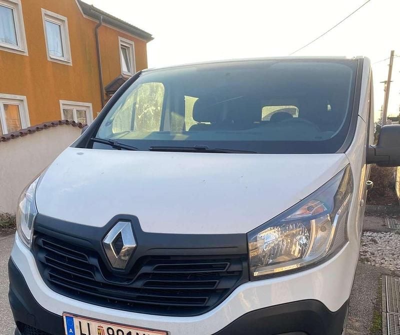 Gebraucht Renault Trafic 121 PS (88 kW) 2019 Weiß Van / Kleinbus