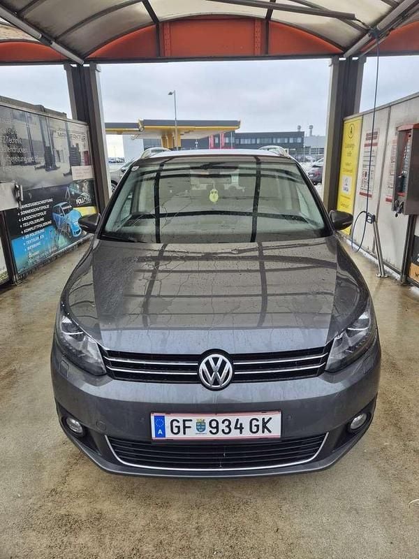 Gebraucht VW Touran 105 PS (77 kW) 2014 Grau Van / Kleinbus