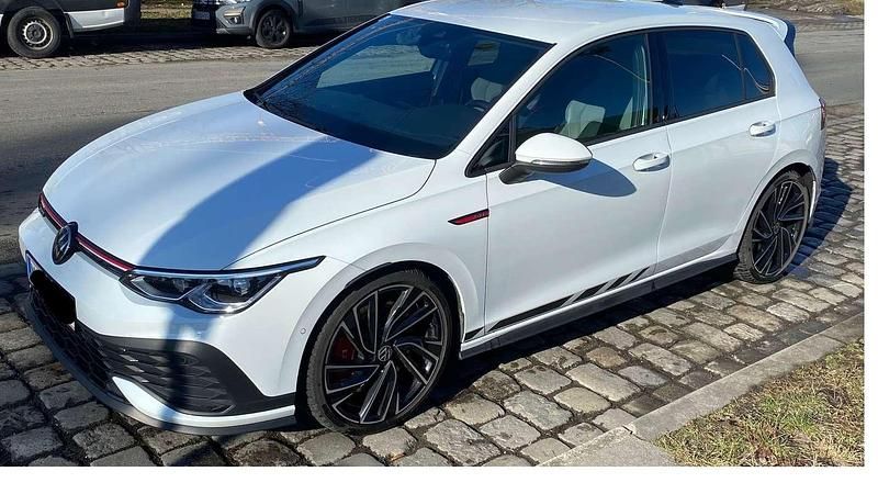 Gebraucht VW Golf VIII 300 PS (220 kW) 2023 Limousine