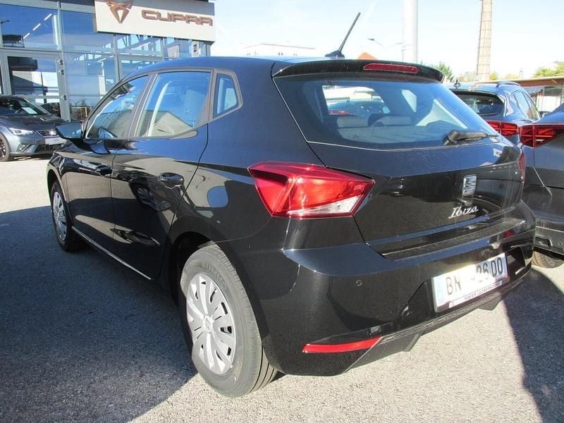 Neu Seat Ibiza Reference 95 PS (69 kW) 2025 Schwarz  metallic Kleinwagen